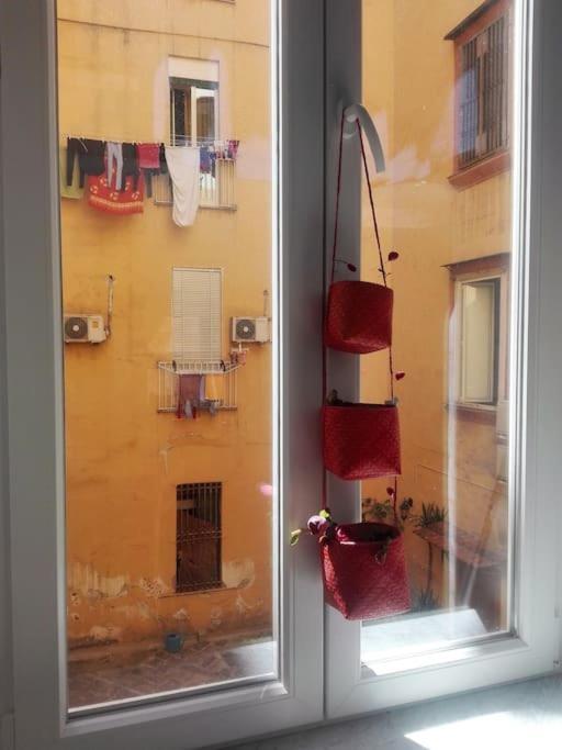 Joyfull Home In The Historical Center Napoli Esterno foto